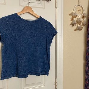 Universal thread T-shirt